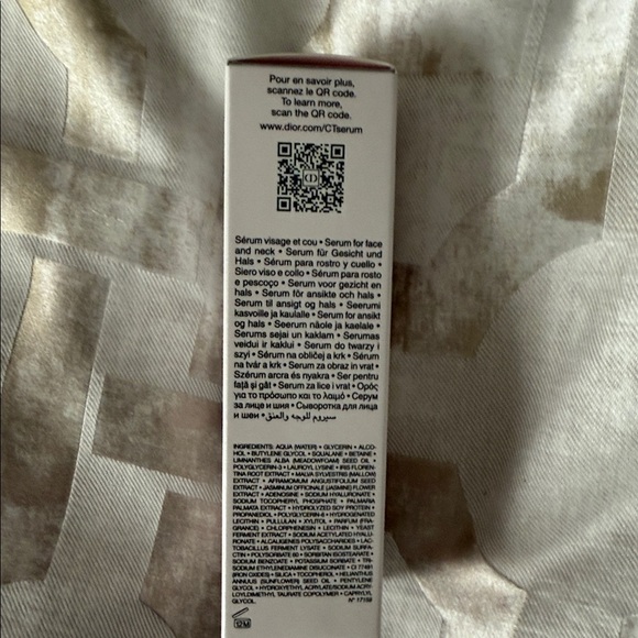 Dior Capture Totale Le Sérum - Elegant White - Picture 2 of 8